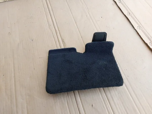 OEM 3SD885246A Höger bak gångjärnsskydd Bentley GT image 2