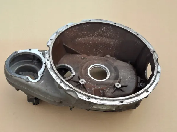 Carter de boîte Scania OEM 2406553 - Occasion image 3