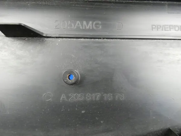 Mercedes C W205 Voor Kentekenplaathouder OEM 205AMG image 3
