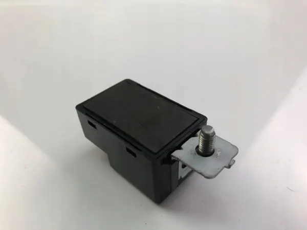 Sirena de alarma Hyundai Tucson OEM 957104D011 Usado image 4