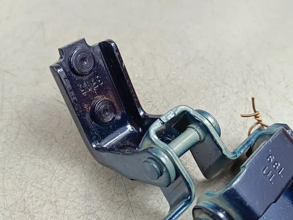 2023 Suzuki SX4 S-Cross Hintere Türscharniere OEM FOB51245 image 3