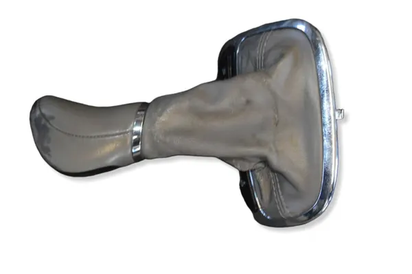 Pomo de cambio Mercedes-Benz OEM A2032674910 Usado image 4