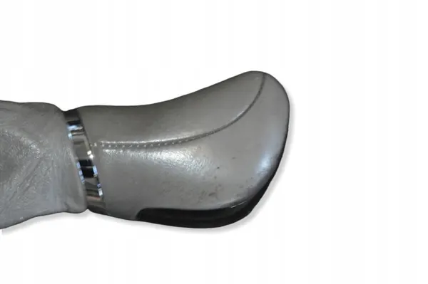 Pomo de cambio Mercedes-Benz OEM A2032674910 Usado image 6