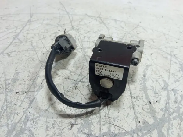 Toyota RAV 4 V AC-laajennusventtiili OEM 443310-1491 image 3