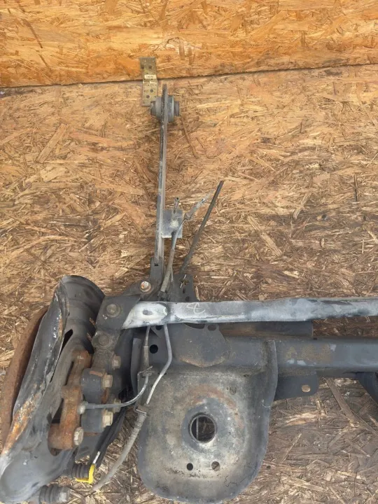 Hinterachsträger OEM BELKA TYLNA OŚ ZAWIESZENIE image 3