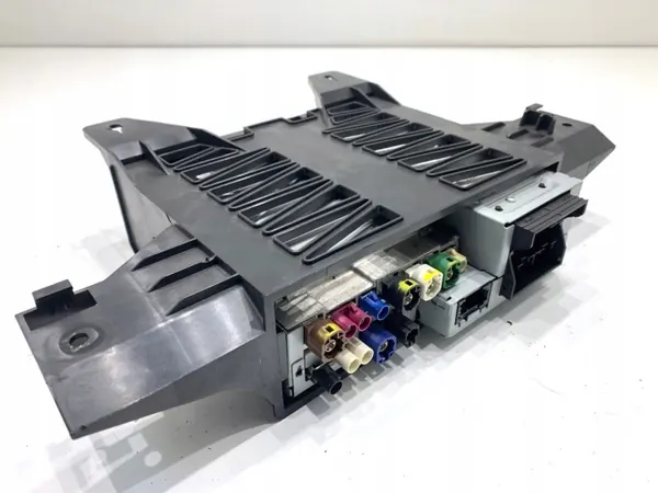 Lector de navegación Audi Q8 OEM 4K0035063A image 3