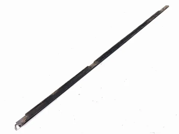 BMW X5 F15 takaikkuna tiiviste OEM AMD224385 image 10