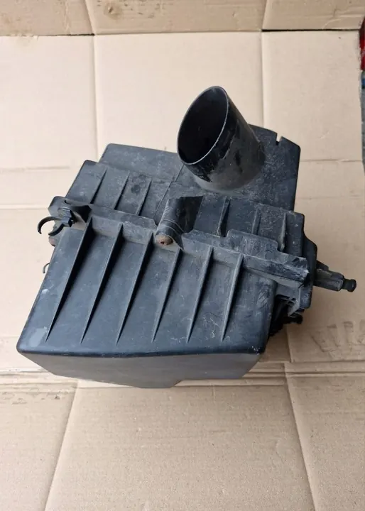 Ilmansuodattimen kotelo Opel Corsa D LIFT 1.2 1.4 image 2