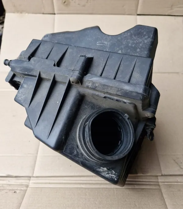 Ilmansuodattimen kotelo Opel Corsa D LIFT 1.2 1.4 image 3