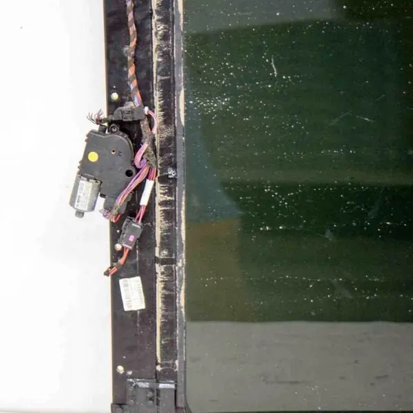 Motor de teto solar Audi Q7 OEM 4L0959591A - Usado image 5