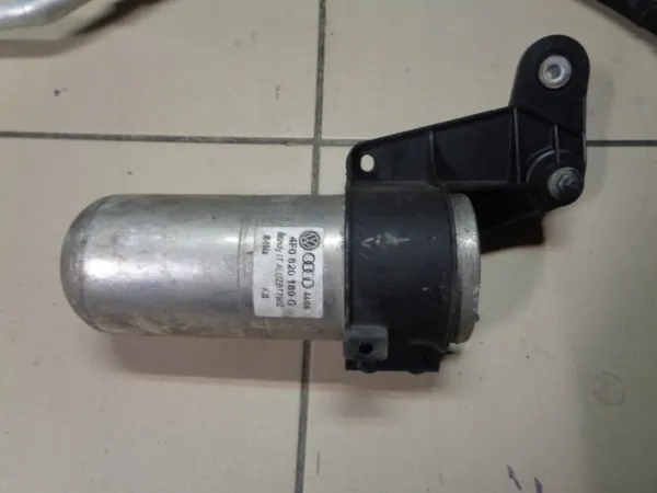 Ilmastointiputket Audi A6 C6 2.4 3.2 4F0260712R 4F0260701L image 2