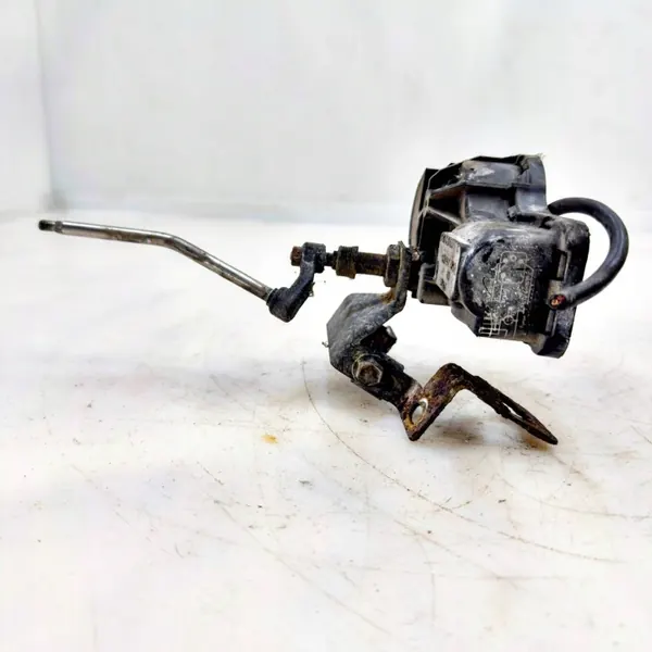 Mercedes-Benz Scheinwerferwischermotor OEM 0390206877 image 3