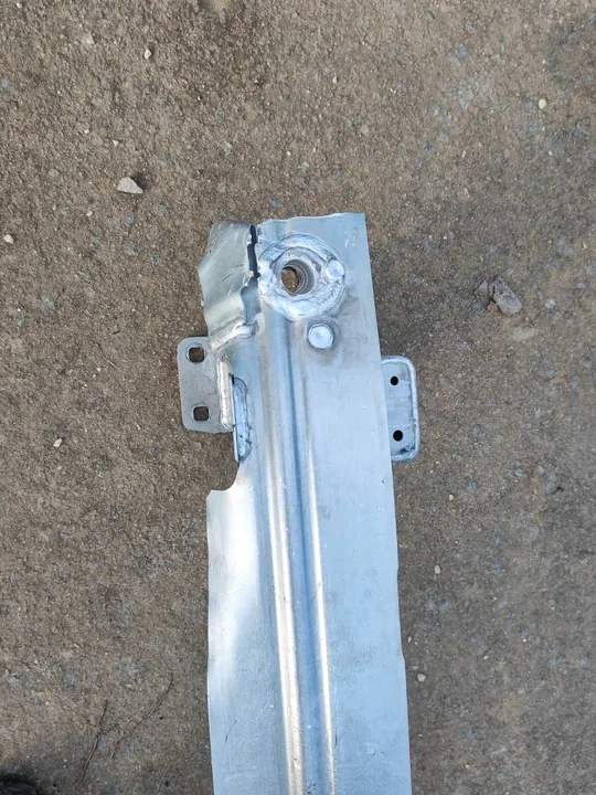 Puskimen Vahvistus Etu AUDI Q7 4M0807109C image 4