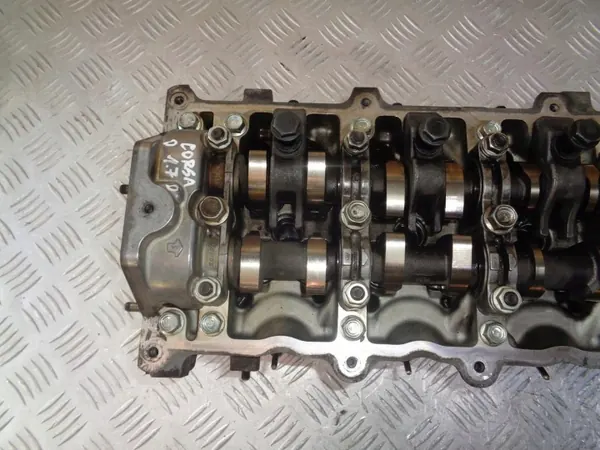 Opel OE Moottorin Pää Venttiileillä Corsa D 1.7 CDTI image 3