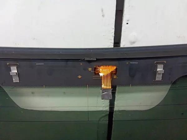 Gebrauchte BMW OE Heckscheibe JUR216807 für 4er image 10