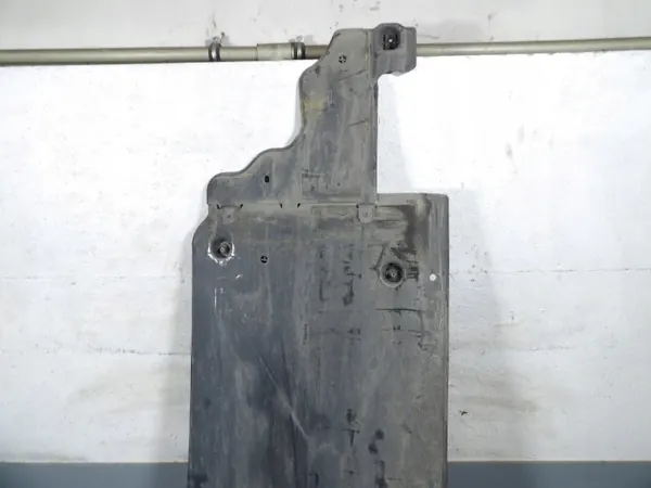 Skoda Scala Left Undershield OEM 2Q0825102A image 3