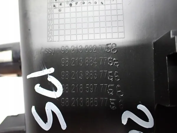 OEM 9821388277 Cinzeiro Túnel USB para DS7 Crossback image 7