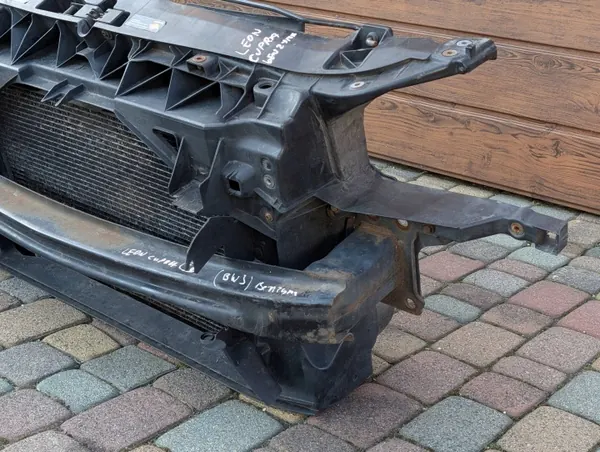 Frontstoßstange OEM AJC259 für SEAT Leon II Cupra FR image 9