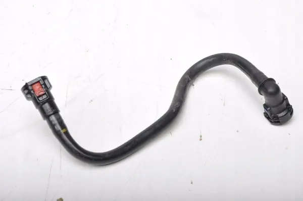 Tuyau Refroidisseur Huile Volvo V40 II OEM 31319343 image 2