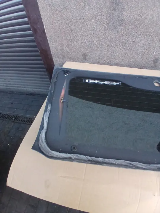 Vidro de porta-malas Ford C-Max MK1 DM2 OEM image 4