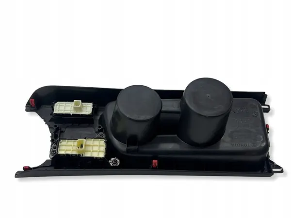 OEM 588050D350 Dryckeshållare för mittkonsol Yaris image 4