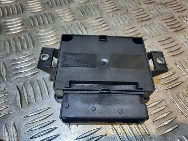 Module de frein à main AUDI A8 D2 4H0907801 image 2