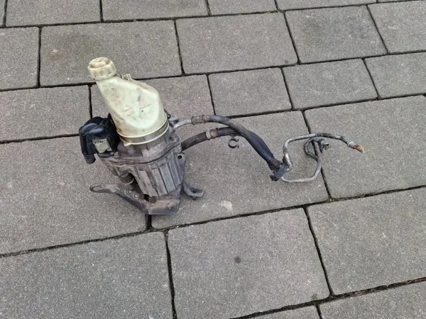 ZF Ohjauspumppu OEM 13276990 Opelille image 2