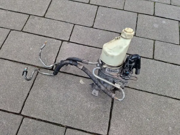 ZF Ohjauspumppu OEM 13276990 Opelille image 3