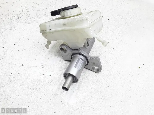 Rempomp Audi Q5 2016 3200 Petrol OEM 8k0611301a image 4