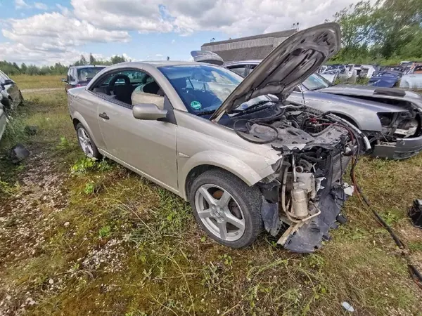 Supporti motore e cambio Renault Megane 2004 1.6L OEM image 4