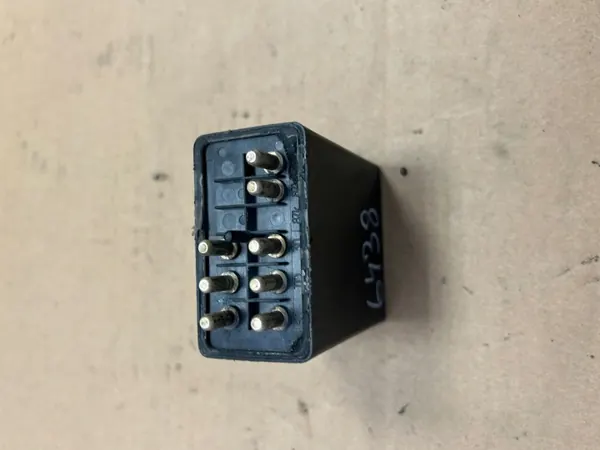 Relais de pompe à carburant OEM 0025452005 Mercedes-Benz image 3
