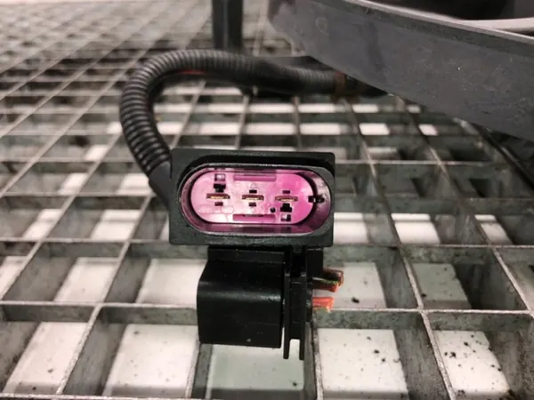 Kylfläkt SEAT IBIZA III 1.4 75HK 6Q0121206 image 4