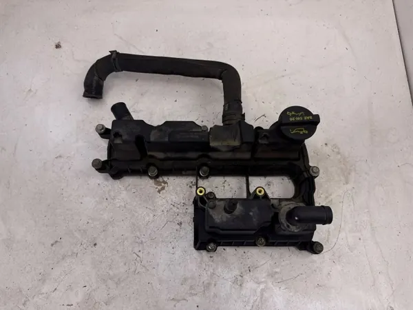 Venttiilikansi Ford Fusion II OEM DS7G6K271DB image 2
