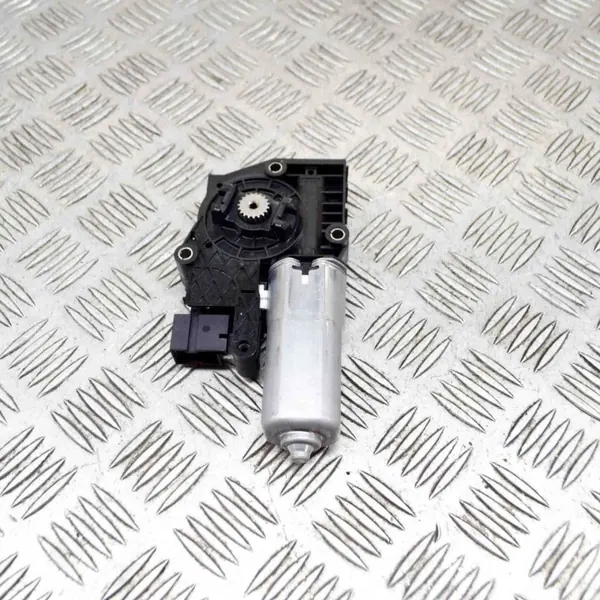 Motor de teto solar OEM 956846516 para VW ID.3 (E11) 2023 image 4