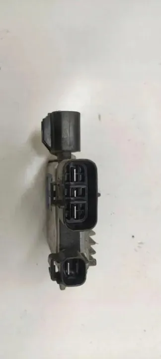 Hyundai OE 253854R500 Jäähdytinpuhaltimen moottorivastus image 2