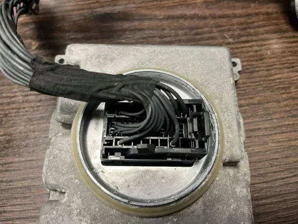 Module de contrôle des feux OEM 7PP941572A pour VW image 5