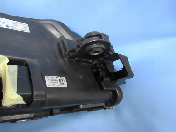 Linker Skoda SuperB III Lift Crystal Lighting Komplett image 9