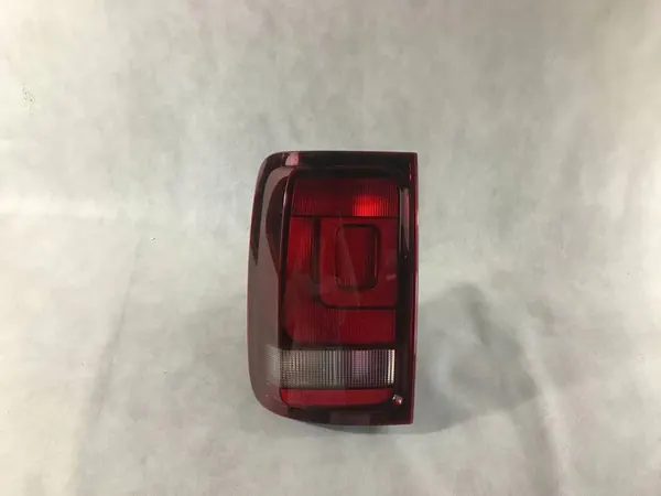 VW AMAROK 2H1 15-20 Luz Trasera Izquierda Oscura Europa image 2