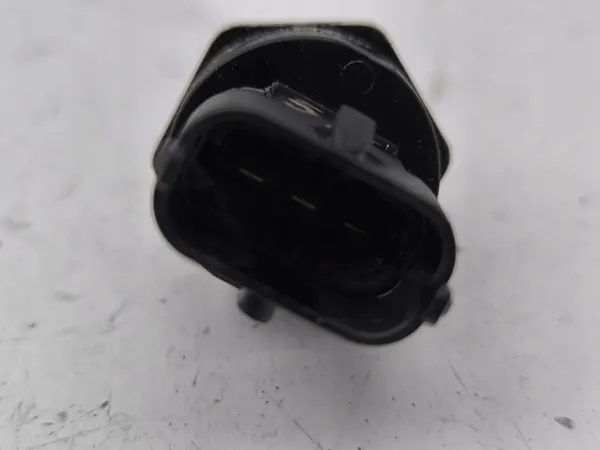 Sensor presión combustible OEM 0281002952 Volvo V70 image 3