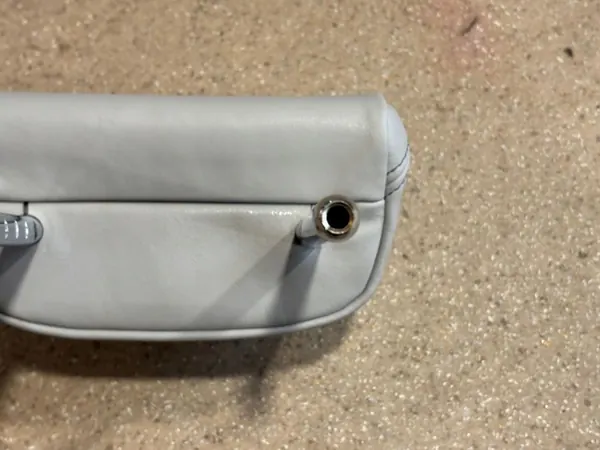 Encosto de cabeça traseiro OEM LPV18774 para BMW M5 F90 image 3
