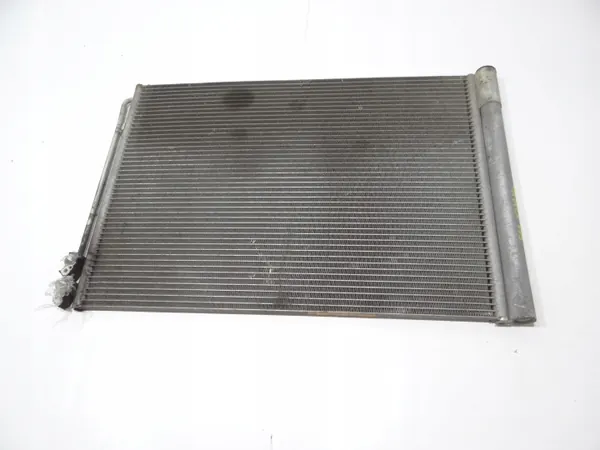 Condensador A/C BMW OEM 9391489 para F01 F10 F11 image 2