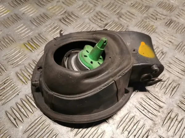 Tampa de combustível BMW Z4 E85 OEM 7012738 - Usado image 4