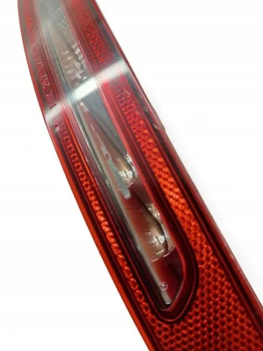 Porsche Macan Achterbumperlamp OEM 95B945725G Links image 4