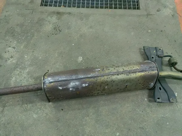 OEM J008082 Auspuff Schalldämpfer & Katalysator image 3