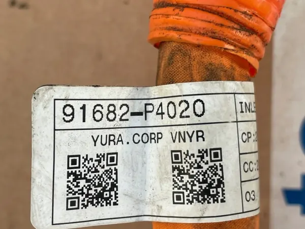 Enchufe de carga Kia Sorento IV OEM 91682-P4020 image 3