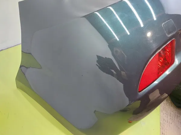 Parachoques trasero KIA SORENTO I 2002-2007 Negro image 5