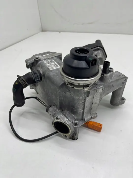 AUDI A4 A7 A6 C7 3.0 TDI EGR-Jäähdytin + Venttiili OEM image 3