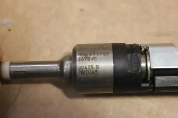 Injecteur de Carburant VW Atlas Touareg II 3.6 FSI image 4