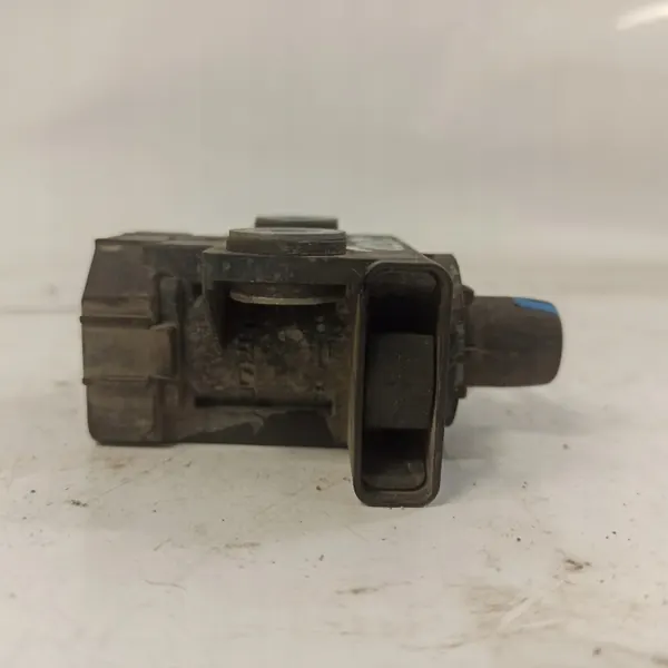 Turbo-tyhjiöventtiili OEM 55509482 Opel Astra V:lle image 6