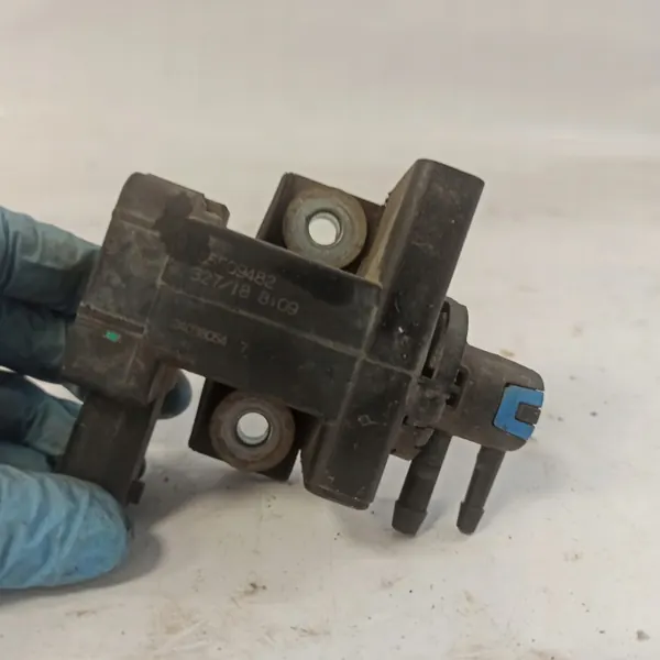 Turbo-tyhjiöventtiili OEM 55509482 Opel Astra V:lle image 8